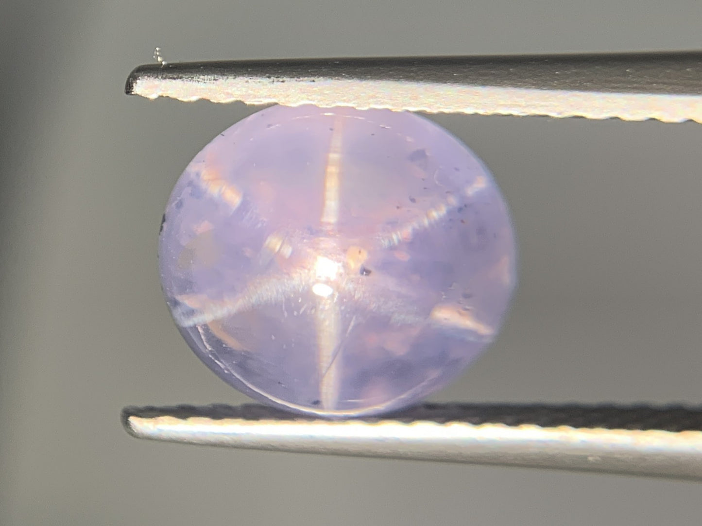 スターサファイア 3.930ct  宝石ソーティング付き  8.6㎜×8.0㎜×5.0㎜  ルース（ 裸石 ） 1898Y