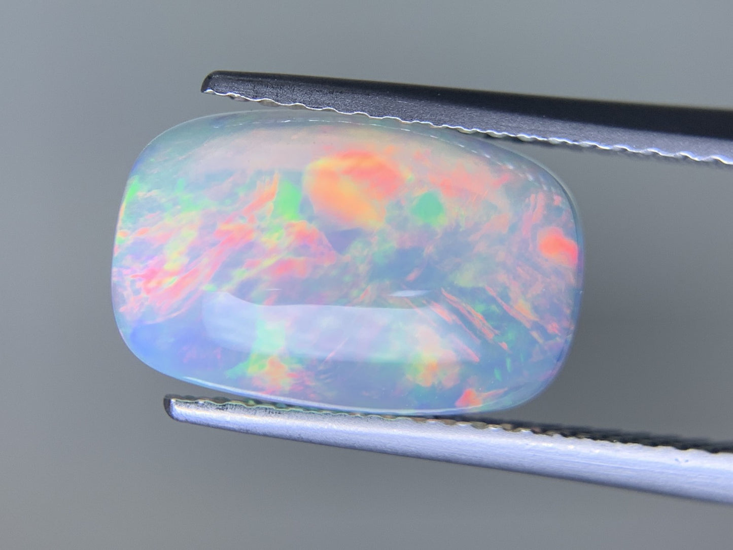 オパール 2.379ct 宝石ソーティング付き 12.8㎜×8.2㎜×4.1㎜ ルース（ 裸石 ） 3614Y