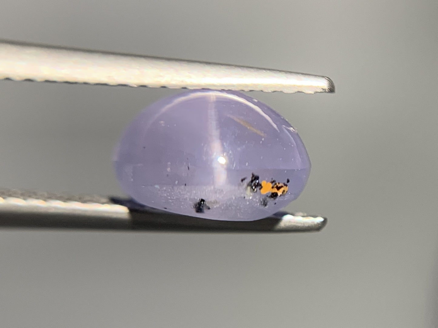 スターサファイア 3.930ct  宝石ソーティング付き  8.6㎜×8.0㎜×5.0㎜  ルース（ 裸石 ） 1898Y