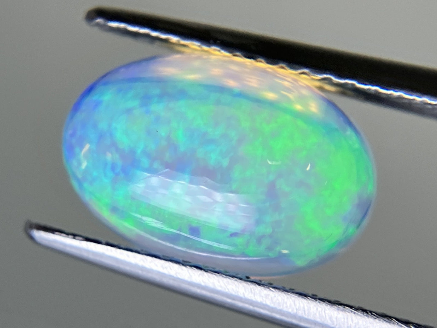 オパール 2.893ct  宝石ソーティング付き  12.0㎜×8.1㎜×5.8㎜ ルース（ 裸石 ） 4344YY