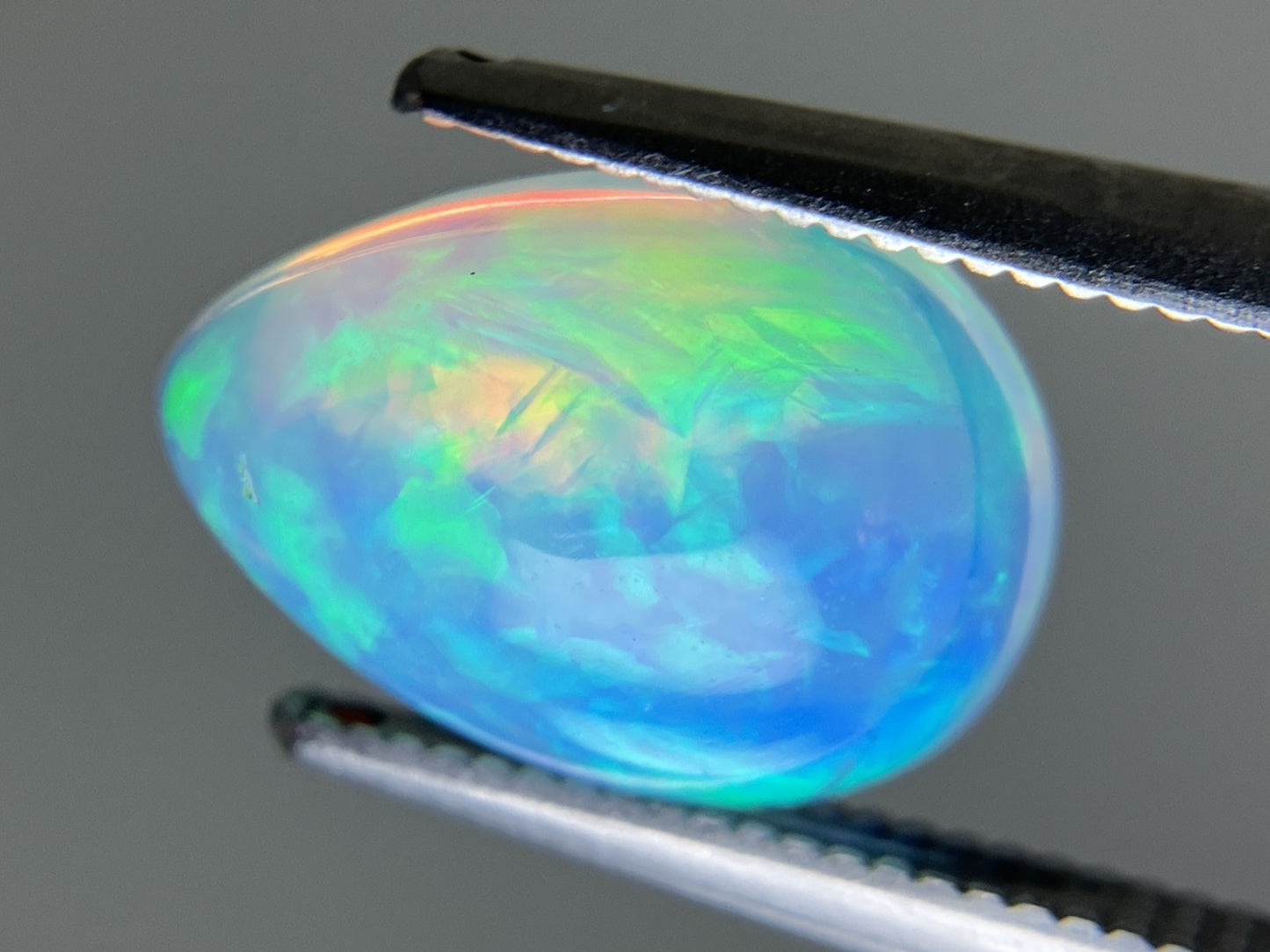 オパール 2.131ct 宝石ソーティング付き 11.3㎜×7.6㎜×4.5㎜ ルース（ 裸石 ） 4335YY