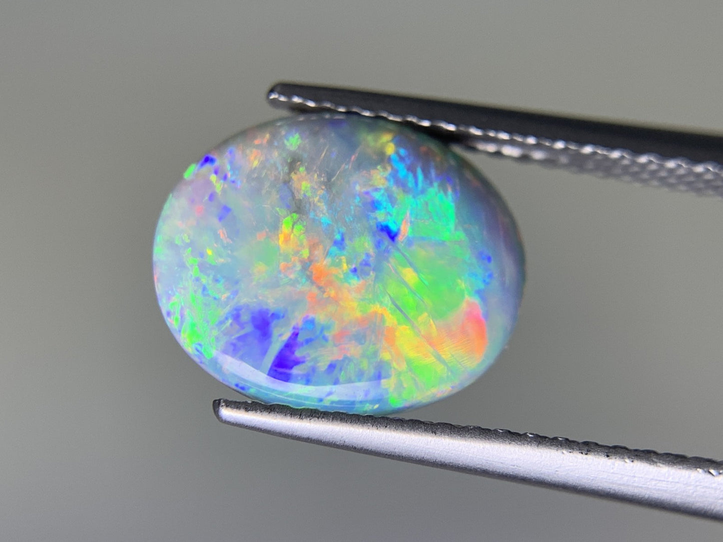 ブラックオパール 2.488ct  宝石ソーティング付き  11.2㎜×9.3㎜×4.0㎜  ルース（ 裸石 ） 1958Y