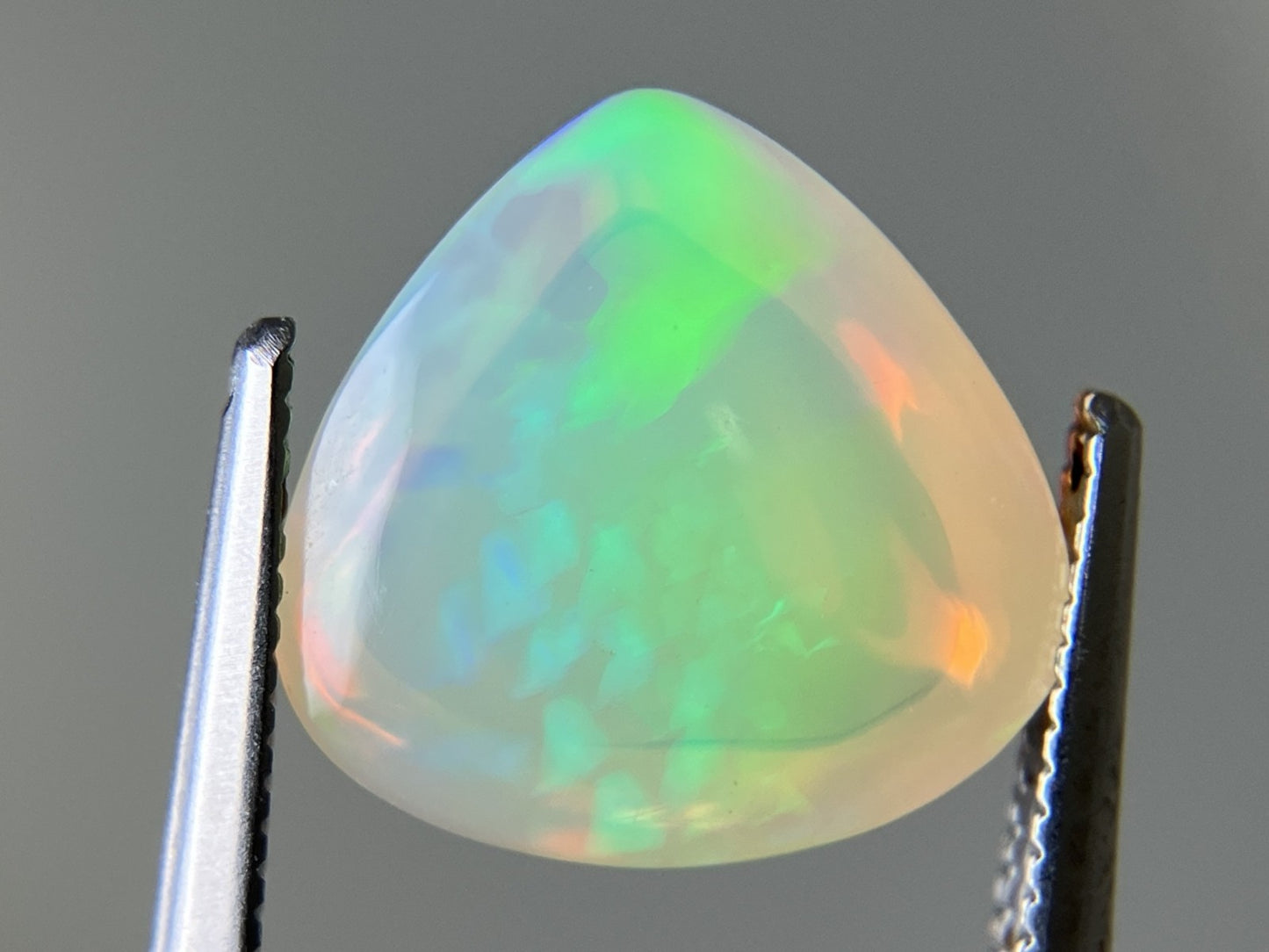 オパール 3.392ct 宝石ソーティング付き 10.5㎜×10.7㎜×6.4㎜ ルース（ 裸石 ） 4340YY