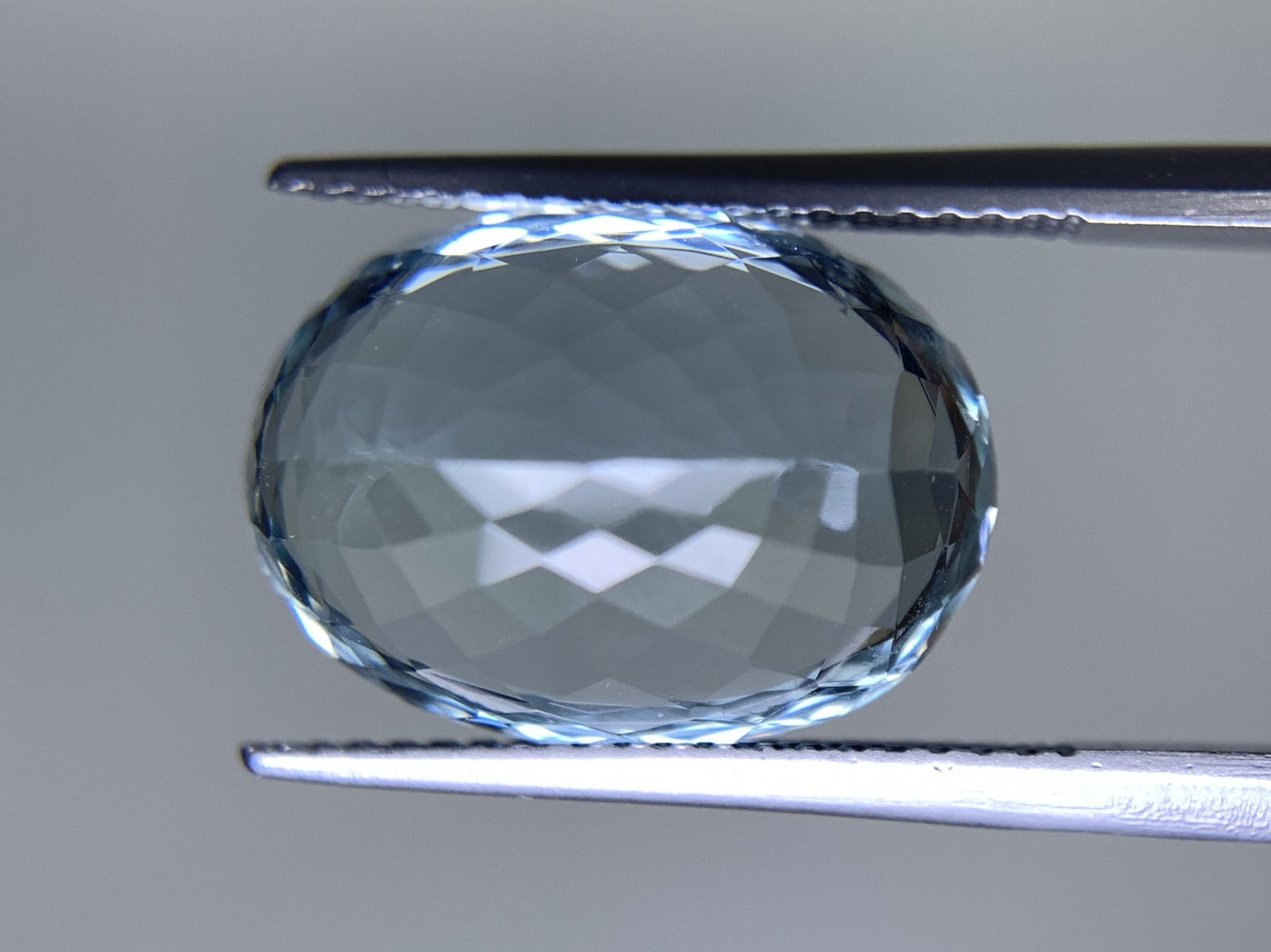 アクアマリン 天然  9.934ct  中央宝石ソーティング付き  15.73㎜×11.42㎜×8.82㎜  ルース（ 裸石 ） 5699Y