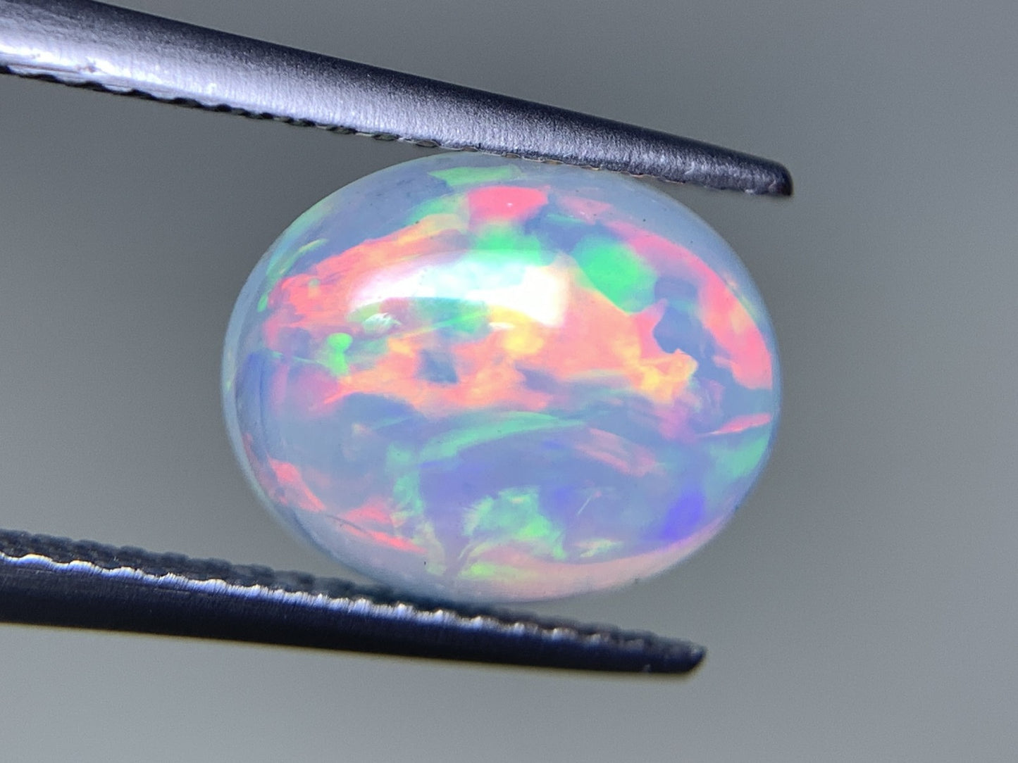 オパール  天然  2.134ct  宝石ソーティング付き  11.1㎜×8.9㎜×4.4㎜  ラッピング無料  ルース（ 裸石 ）  5150Y