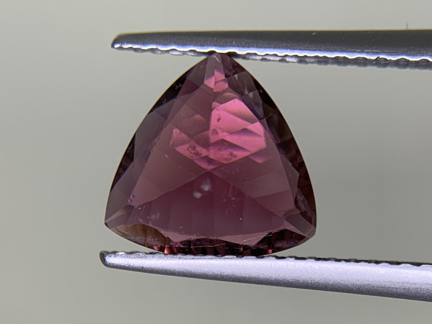 トルマリン 1.992ct  宝石ソーティング付き  8.9㎜×8.9㎜×4.7㎜  ルース（ 裸石 ） 4398Y