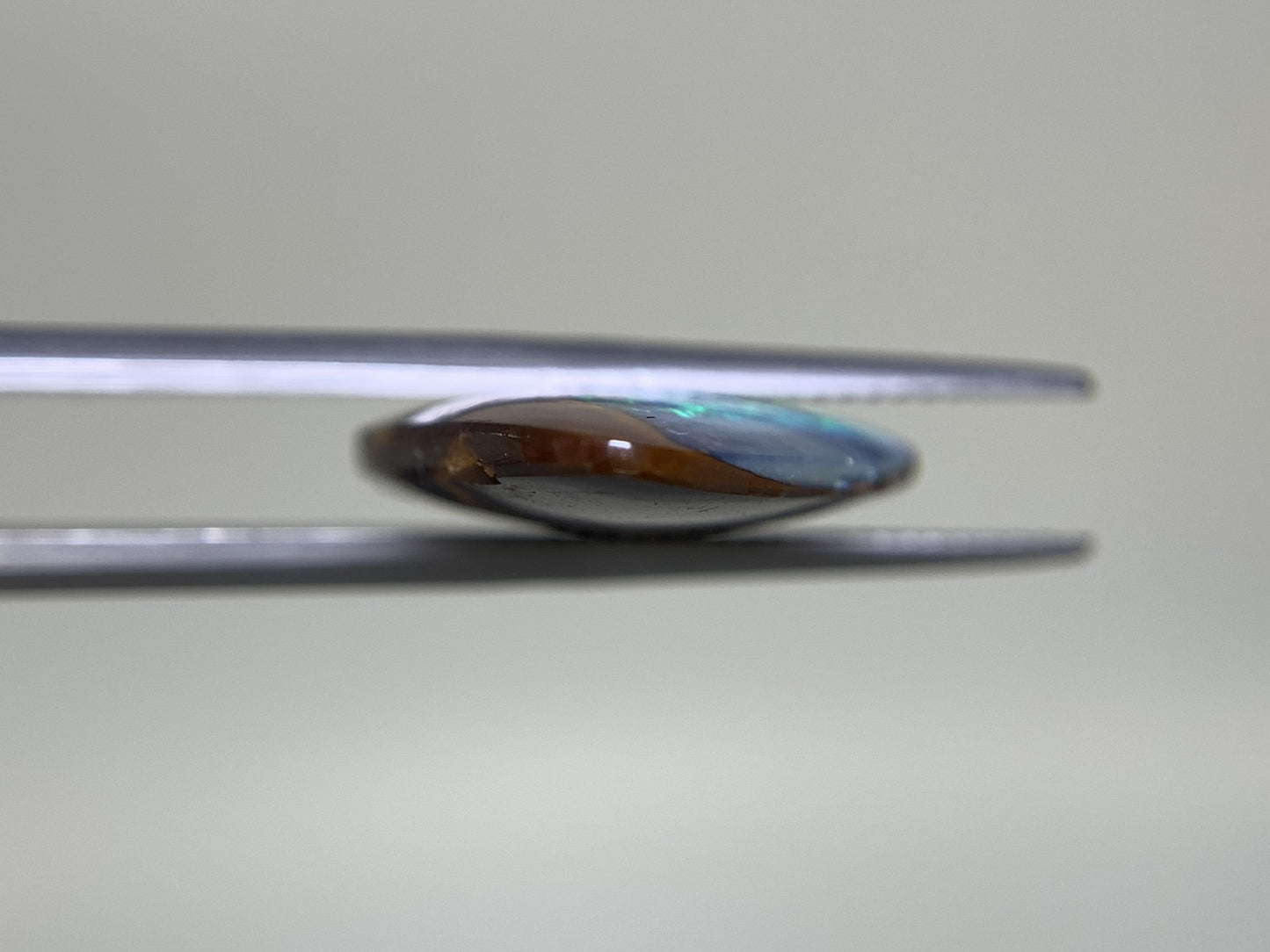 ボルダーオパール 12.414ct 宝石ソーティング付き  23.5㎜×17.1㎜×4.2㎜  ルース（ 裸石 ） 2522Y