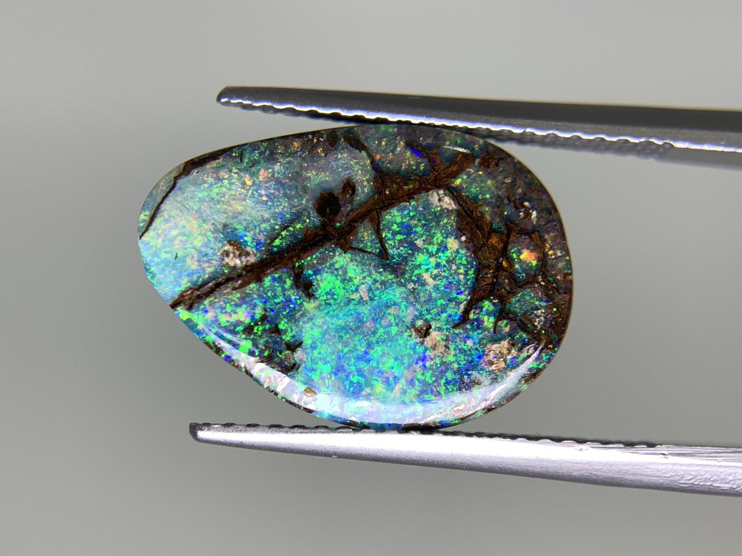 ボルダーオパール 4.596ct 宝石ソーティング付き  16.2㎜×11.2㎜×4.0㎜  ルース（ 裸石 ） 2523Y