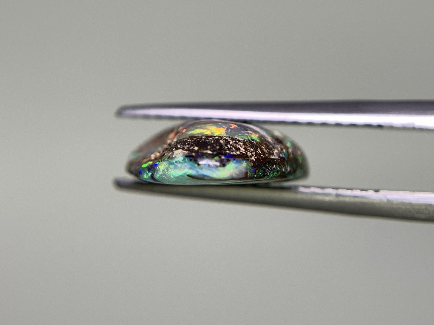ボルダーオパール 4.596ct 宝石ソーティング付き  16.2㎜×11.2㎜×4.0㎜  ルース（ 裸石 ） 2523Y