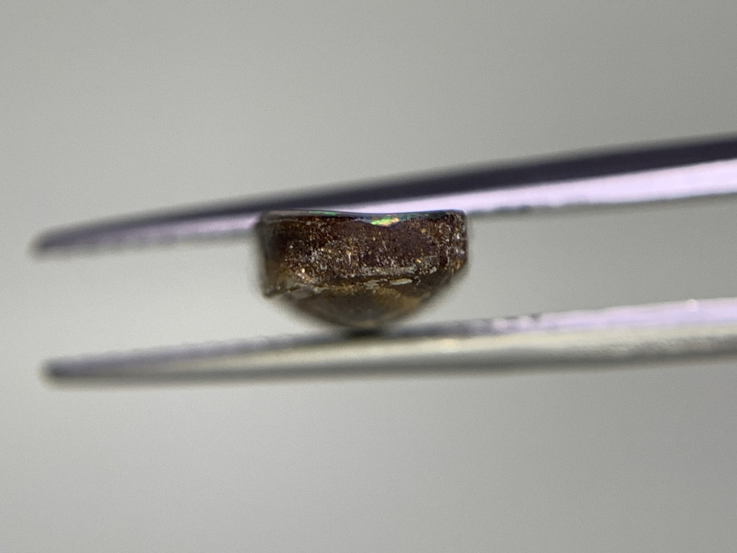 ボルダーオパール 4.918ct 宝石ソーティング付き  21.4㎜×7.5㎜×3.6㎜  ルース（ 裸石 ） 2524Y