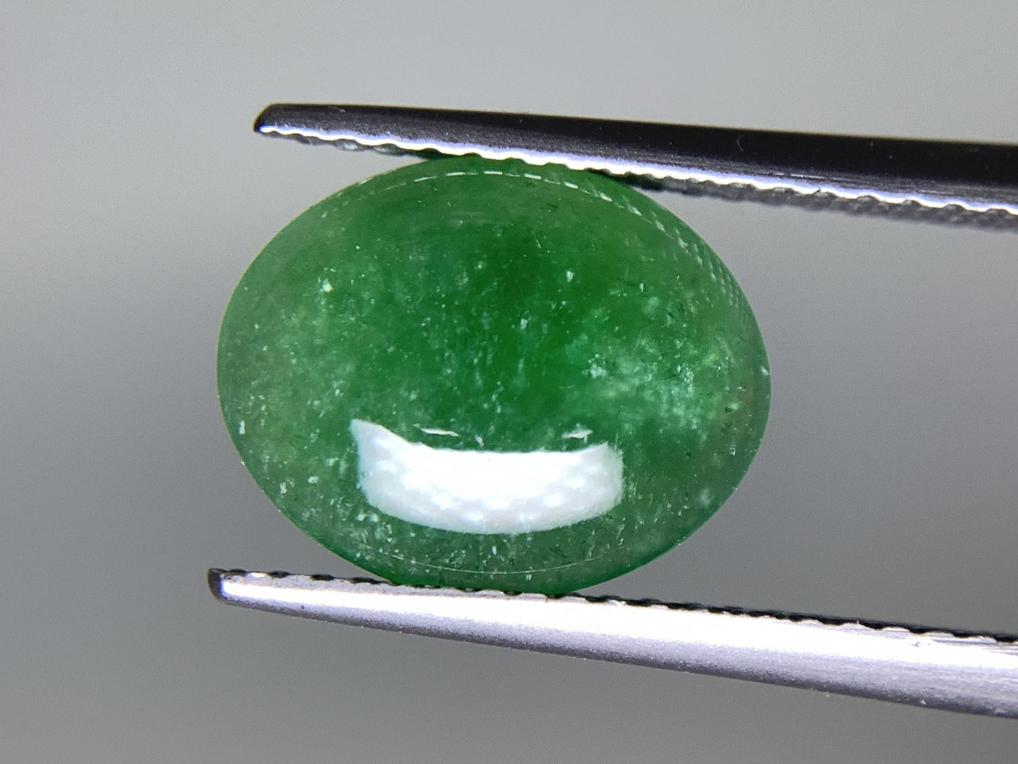 ひすい（ヒスイ 翡翠） 天然 2.722ct 宝石ソーティング付き 11.3㎜×9.1㎜×2.9㎜ ラッピング無料 ルース（ 裸石 ） 4840Y