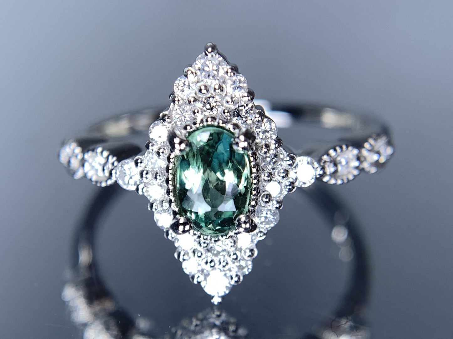 アレキサンドライト 0.51ct ブラジル産 Brazil GIA鑑別書 D0.31ct PT900 4.24g 指輪 (JP13号) サイズ直し承ります。 3765Y