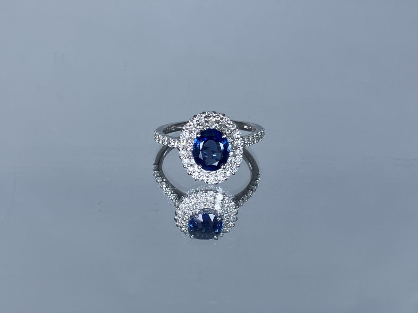 サファイア 1.34ct コンフラワーブルー 非加熱 AIGS鑑別書 D0.72ct PT900 5.2g 指輪 （JP13号） サイズ直し無料 9427K