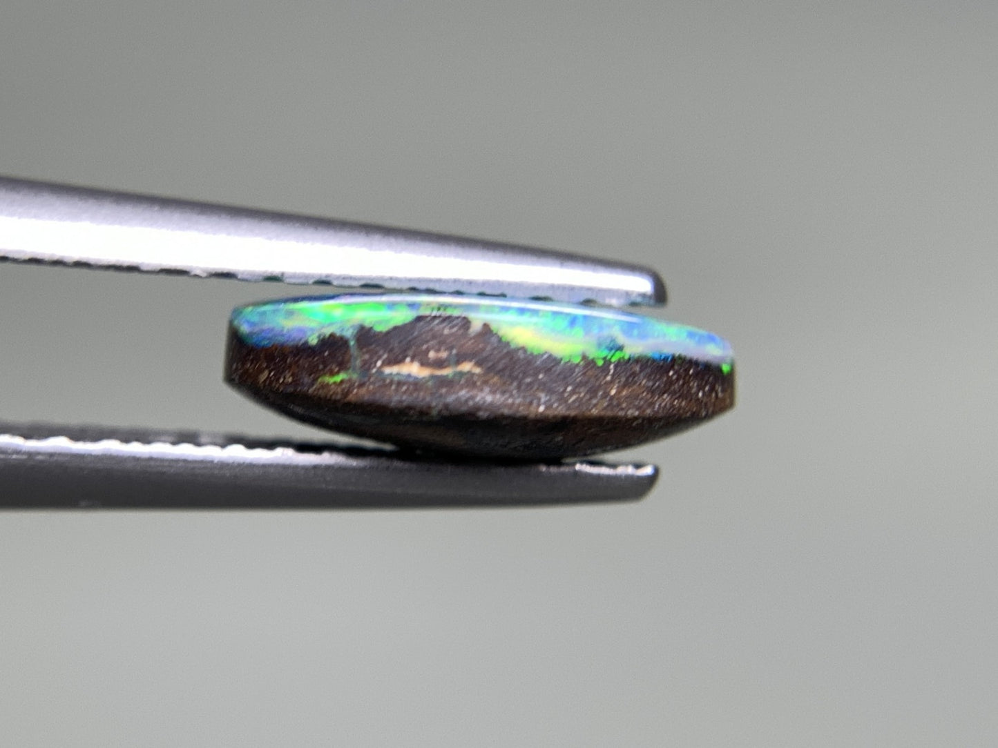 ボルダーオパール  天然  1.160ct  宝石ソーティング付き  9.0㎜×5.4㎜×2.7㎜  ラッピング無料  ルース（ 裸石 ）  5000Y