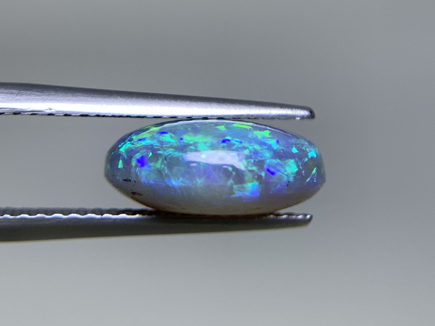 ブラックオパール 天然 3.657ct 宝石ソーティング付き 11.9㎜×10.0㎜×5.1㎜ ルース（ 裸石 ） 6834Y