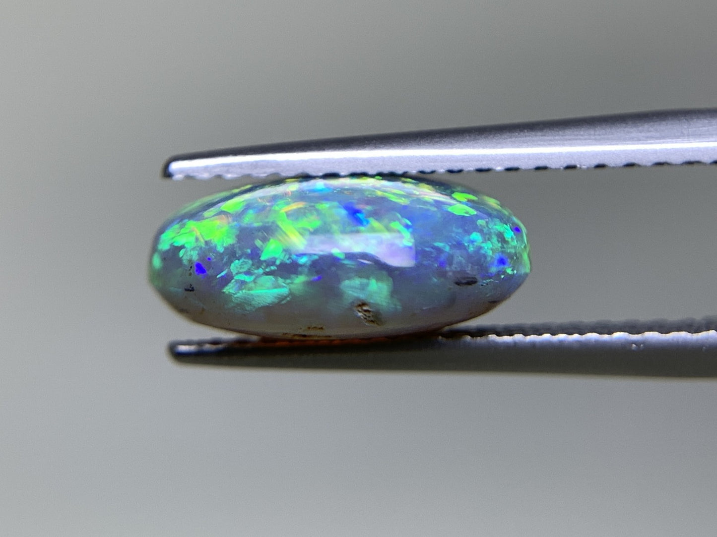 ブラックオパール 天然 3.657ct 宝石ソーティング付き 11.9㎜×10.0㎜×5.1㎜ ルース（ 裸石 ） 6834Y