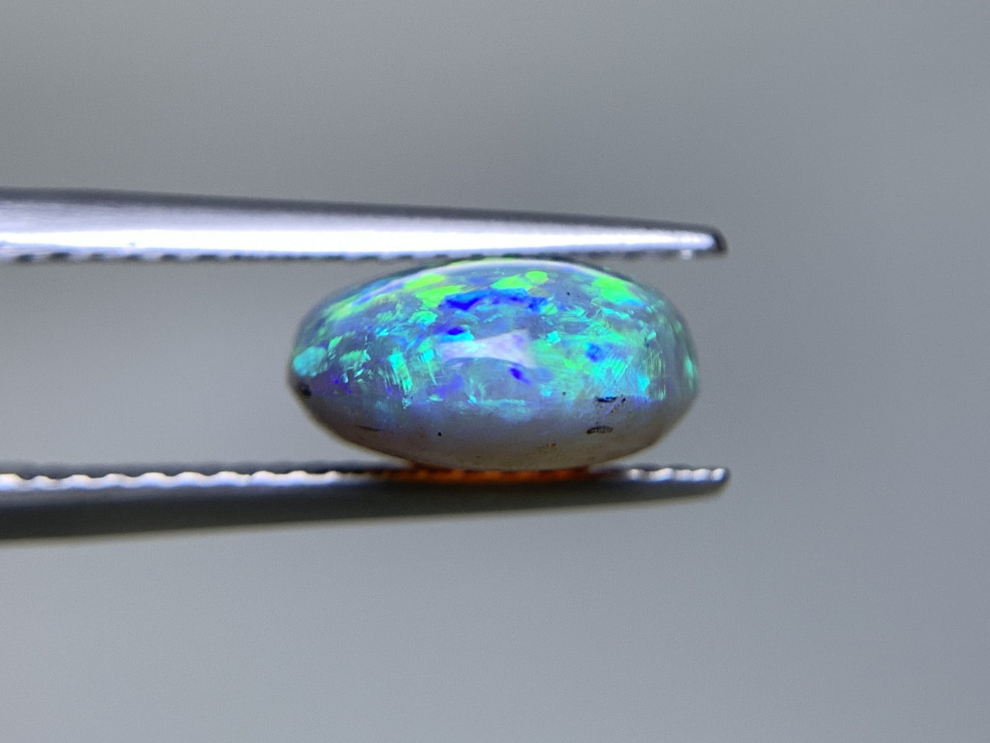 ブラックオパール 天然 3.657ct 宝石ソーティング付き 11.9㎜×10.0㎜×5.1㎜ ルース（ 裸石 ） 6834Y