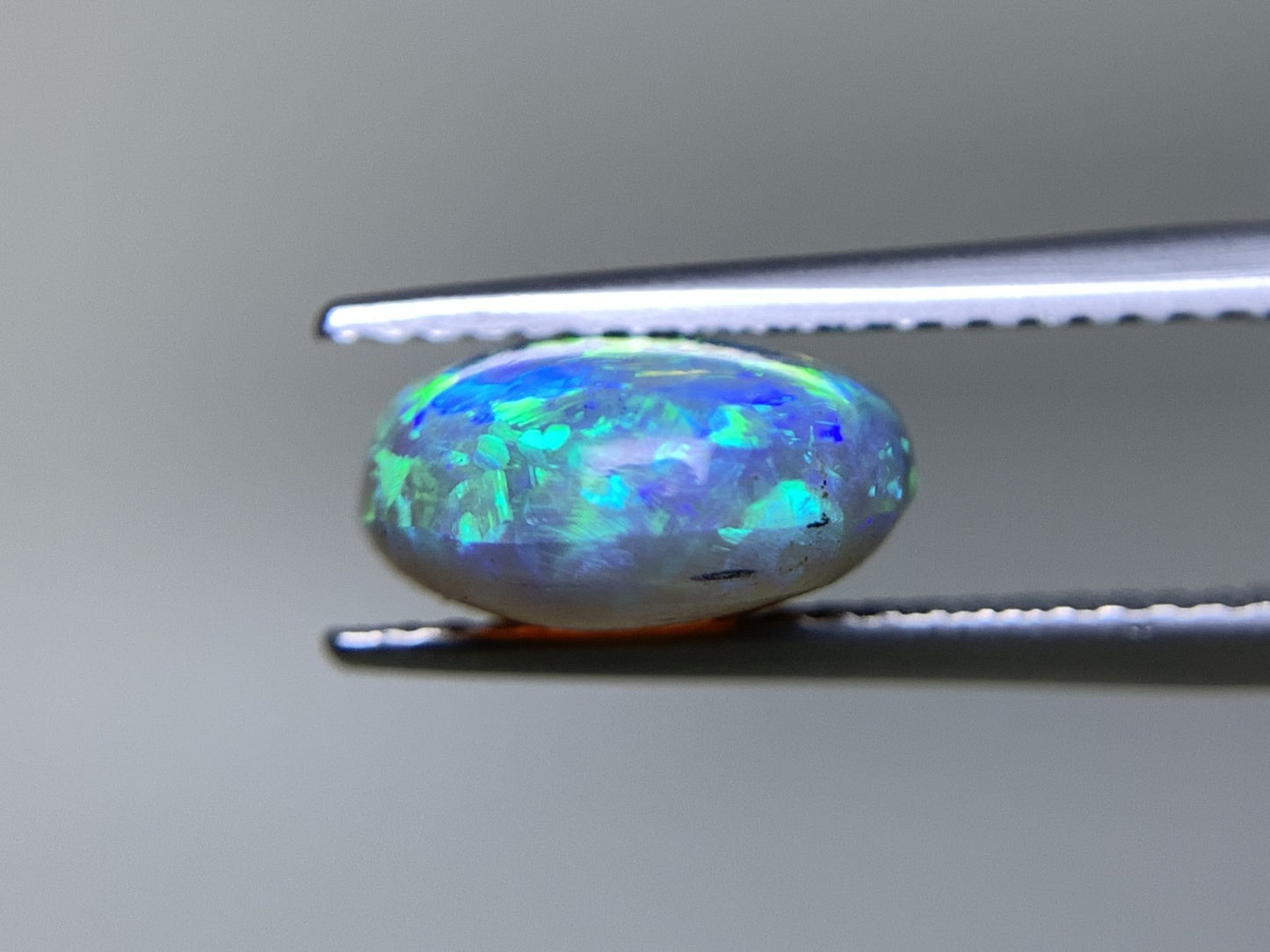 ブラックオパール 天然 3.657ct 宝石ソーティング付き 11.9㎜×10.0㎜×5.1㎜ ルース（ 裸石 ） 6834Y