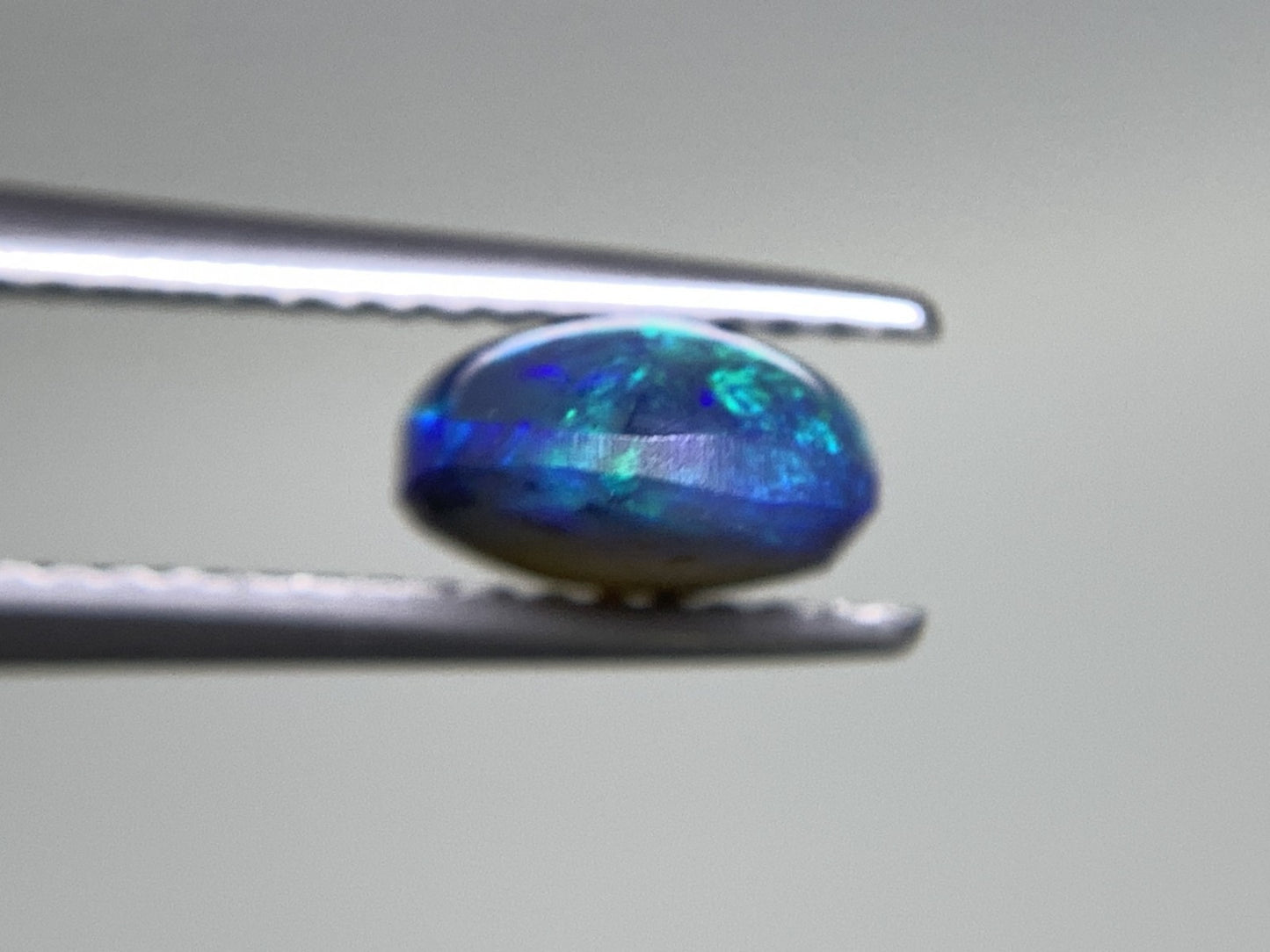 ブラックオパール  天然  1.766ct  宝石ソーティング付き  10.1㎜×7.1㎜×4.1㎜  ラッピング無料  ルース（ 裸石 ）  5004Y