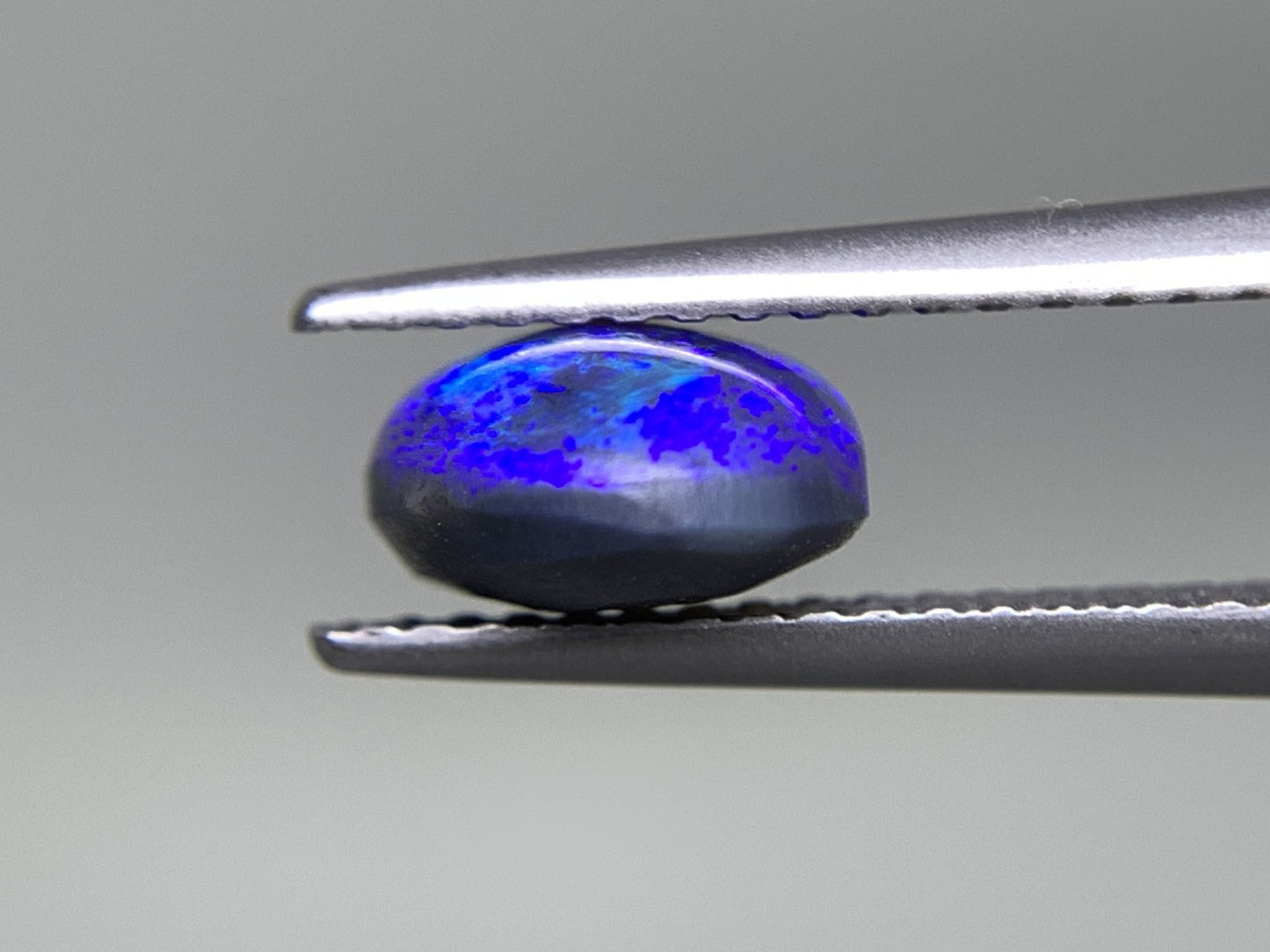 ブラックオパール  天然  1.766ct  宝石ソーティング付き  10.1㎜×7.1㎜×4.1㎜  ラッピング無料  ルース（ 裸石 ）  5004Y