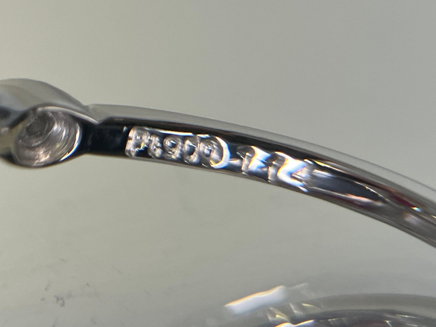ルビー 1.14ct ピジョンブラッド Pigeon Blood AIGS鑑別書 D0.31ct PT900 4.3g 指輪 （JP13号） サイズ直し無料 7671K