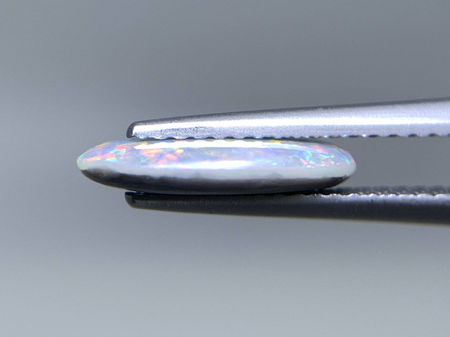 ブラックオパール 天然  1.458ct  中央宝石ソーティング付き  12.4㎜×7.6㎜×2.4㎜  ルース（ 裸石 ） 5802Y