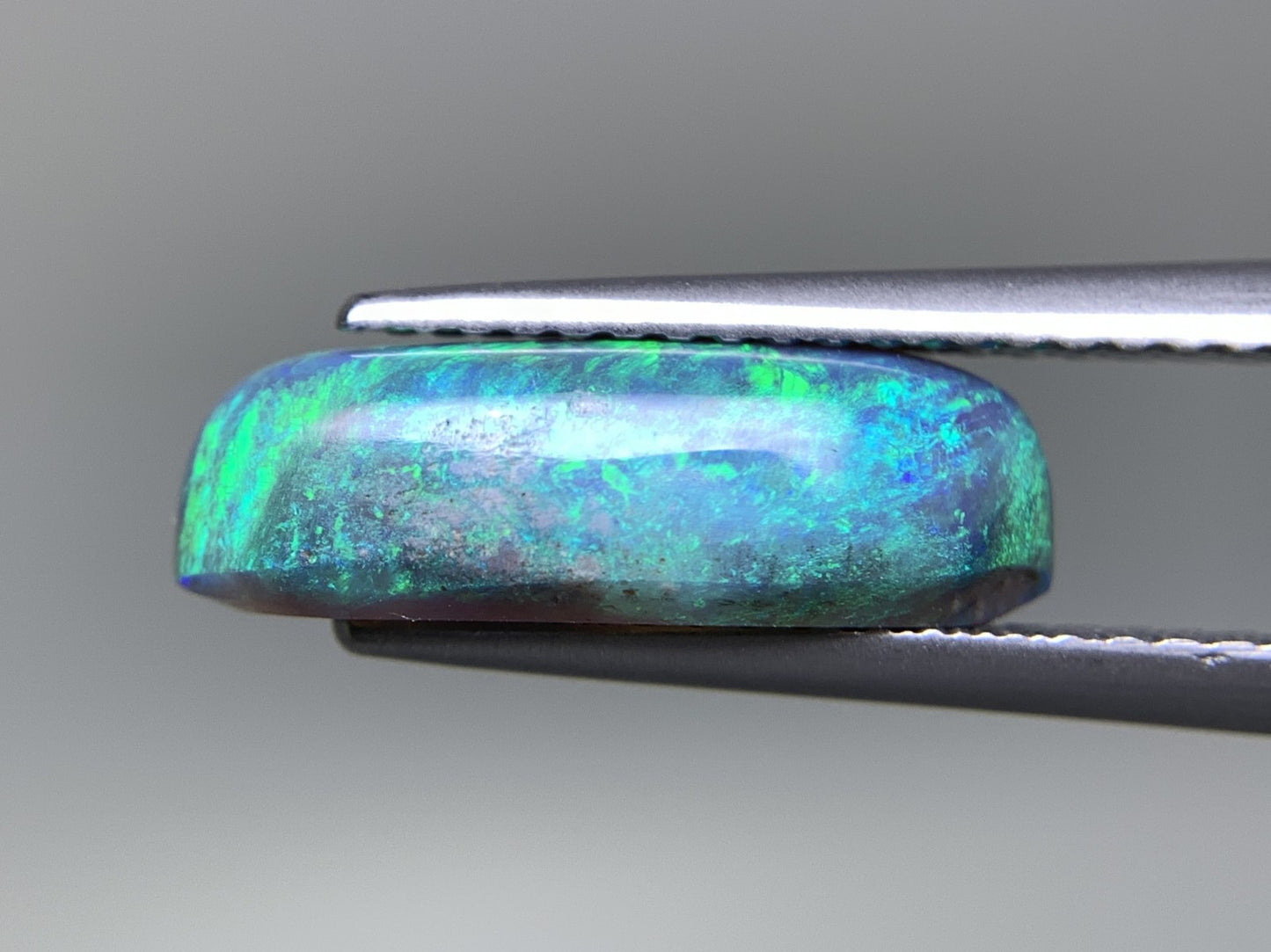 ブラックオパール  天然  2.898ct  宝石ソーティング付き  14.9㎜×5.7㎜×4.7㎜  ラッピング無料  ルース（ 裸石 ）  5023Y