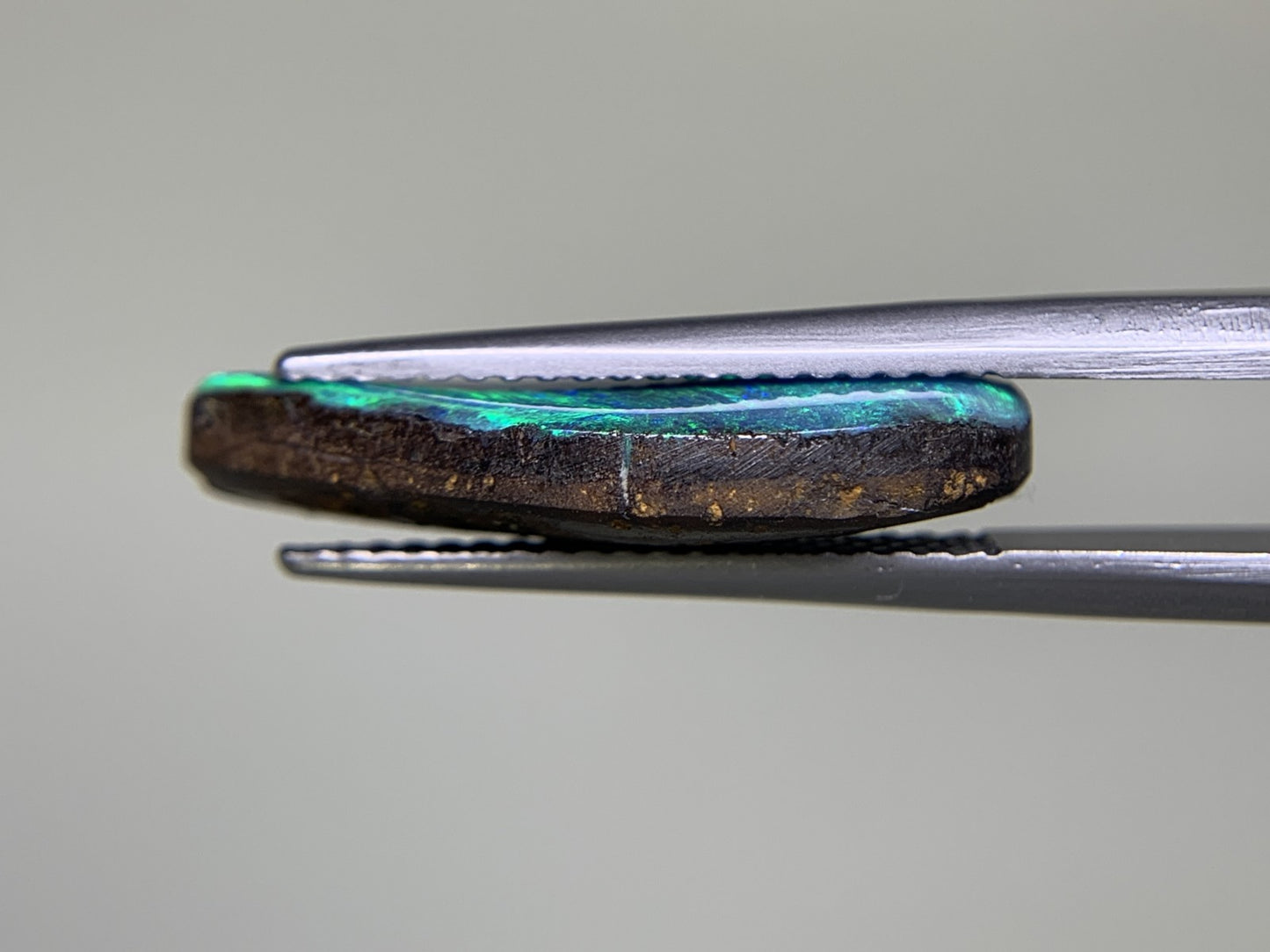 ボルダーオパール 6.045ct 宝石ソーティング付き  20.1㎜×8.4㎜×3.9㎜  ルース（ 裸石 ） 3708Y