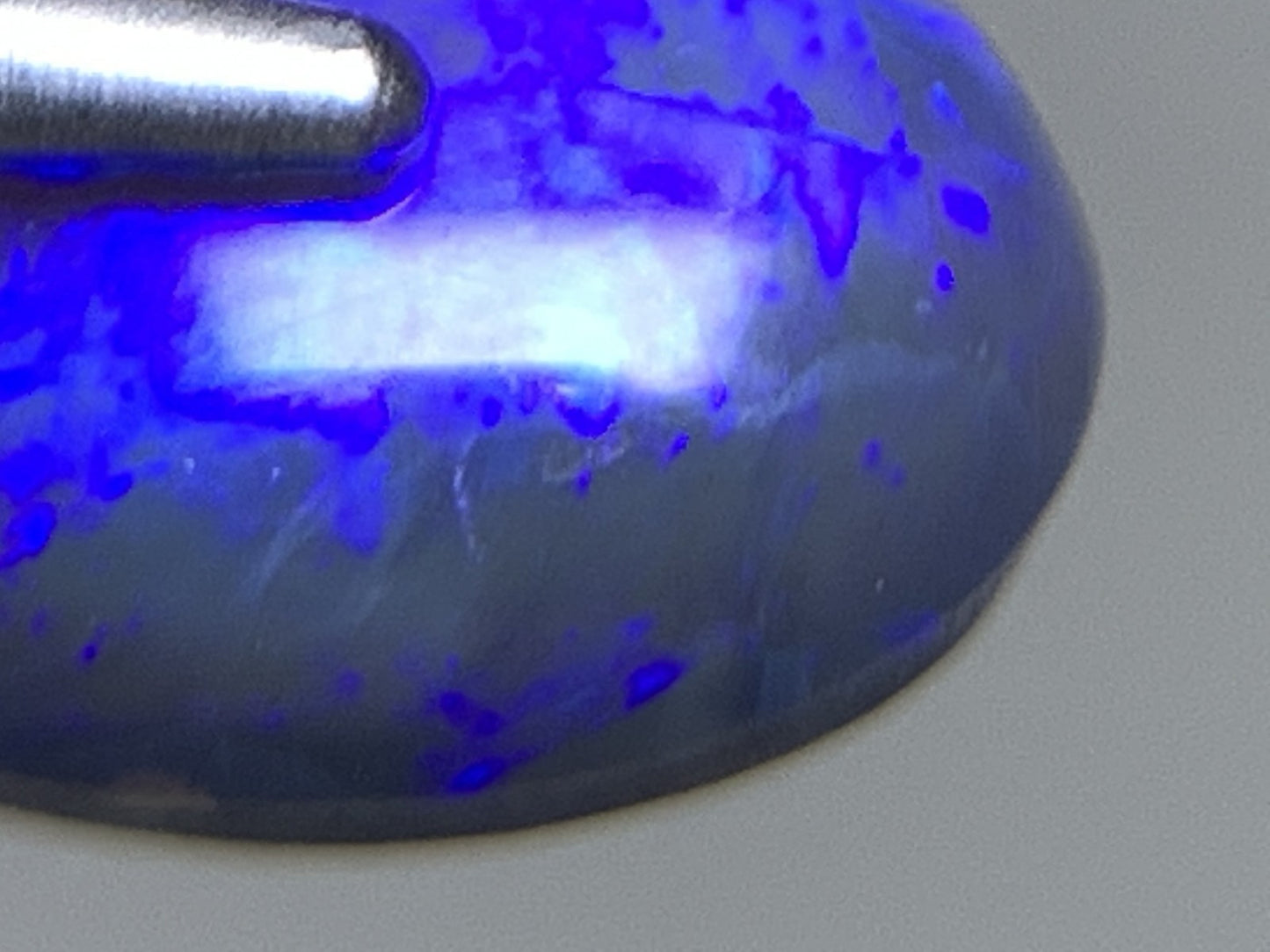 ブラックオパール 天然 2.104ct 宝石ソーティング付き ※カン有り 9.9㎜×7.1㎜×4.6㎜ ルース（ 裸石 ） 6686Y