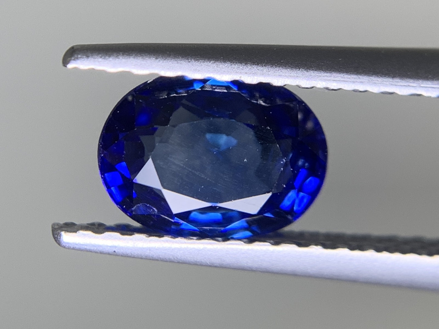 サファイア 1.398ct  宝石ソーティング付き  7.1㎜×5.5㎜×3.6㎜  ルース（ 裸石 ） 1591Y