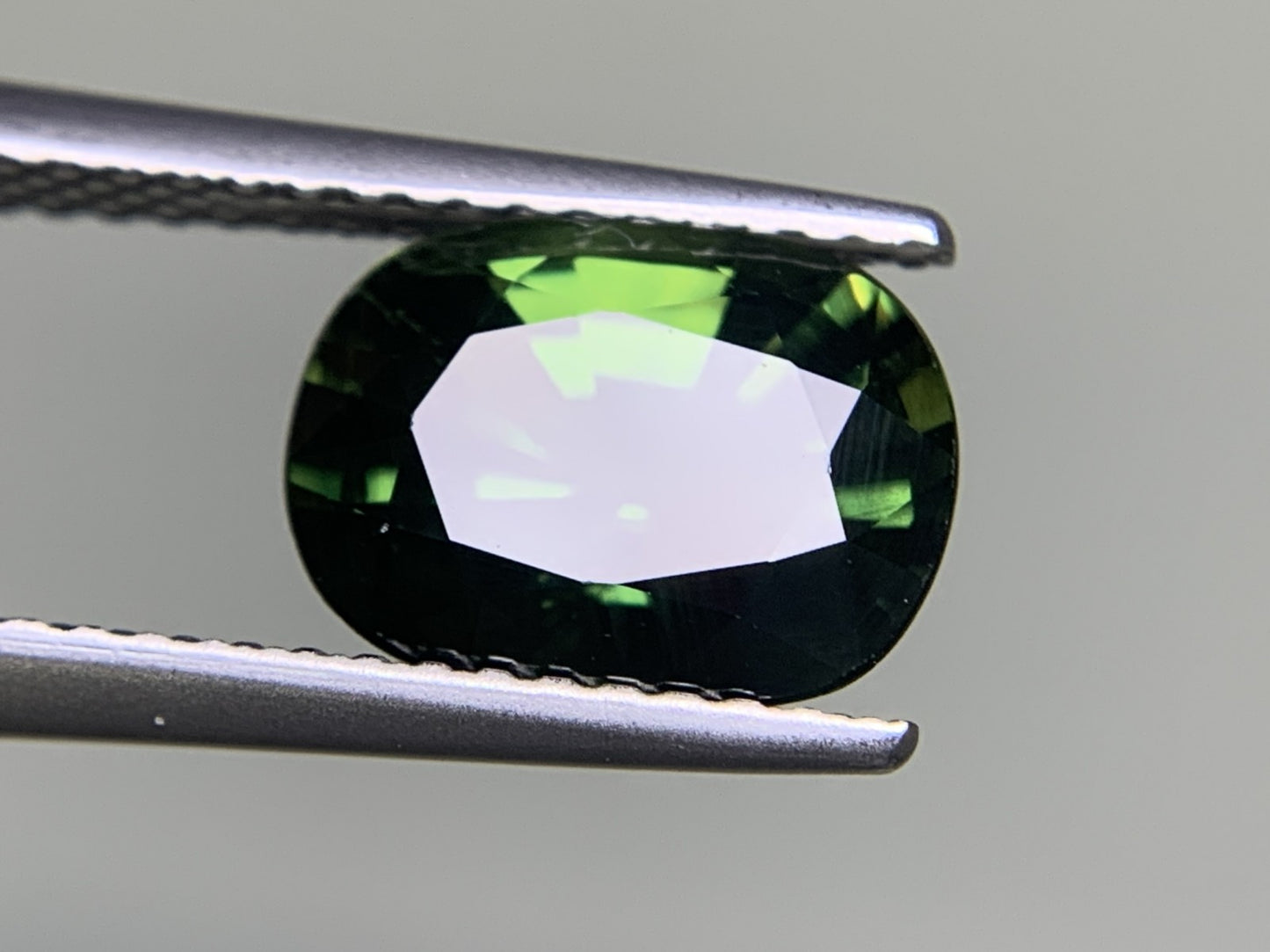 サファイア 2.625ct 宝石ソーティング付き 9.3㎜×7.0㎜×4.9㎜ ルース（ 裸石 ） 3660Y
