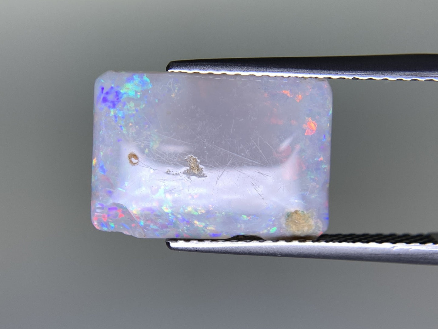 ブラックオパール 天然 3.993ct 宝石ソーティング付き 15.0㎜×10.6㎜×3.3㎜ ラッピング無料 ルース（ 裸石 ） 4880Y