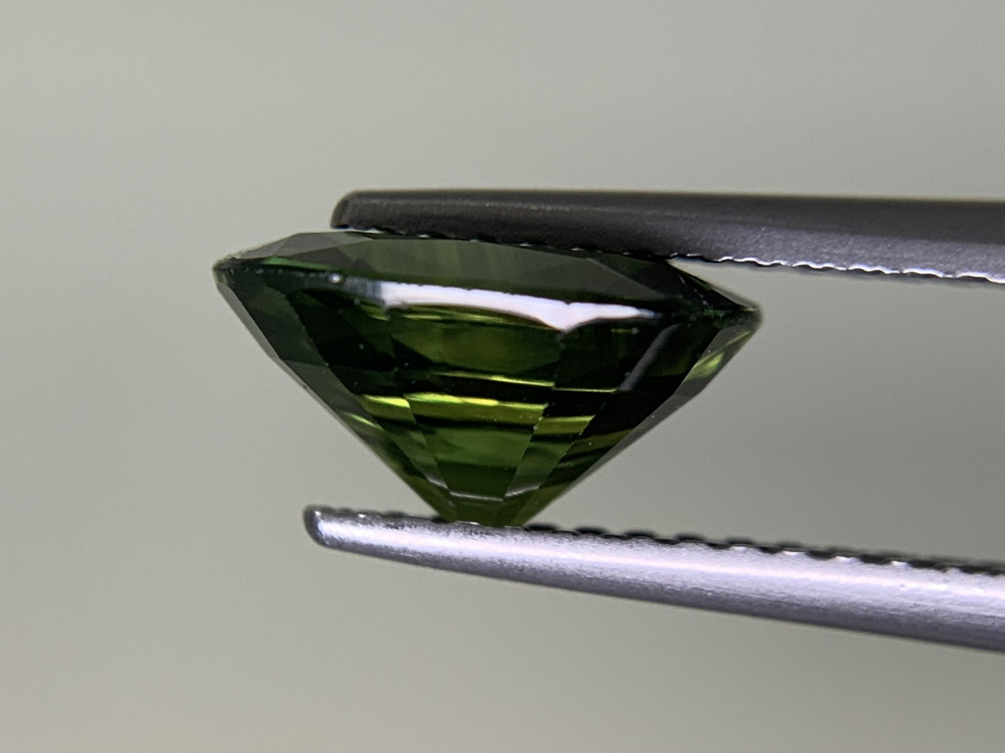 サファイア 2.625ct 宝石ソーティング付き 9.3㎜×7.0㎜×4.9㎜ ルース（ 裸石 ） 3660Y