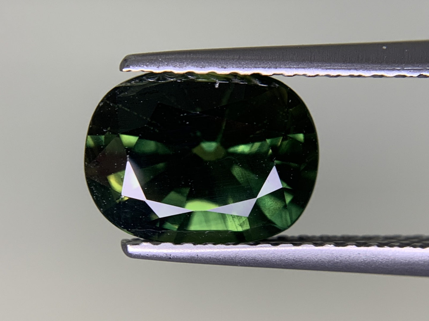 サファイア 2.625ct 宝石ソーティング付き 9.3㎜×7.0㎜×4.9㎜ ルース（ 裸石 ） 3660Y