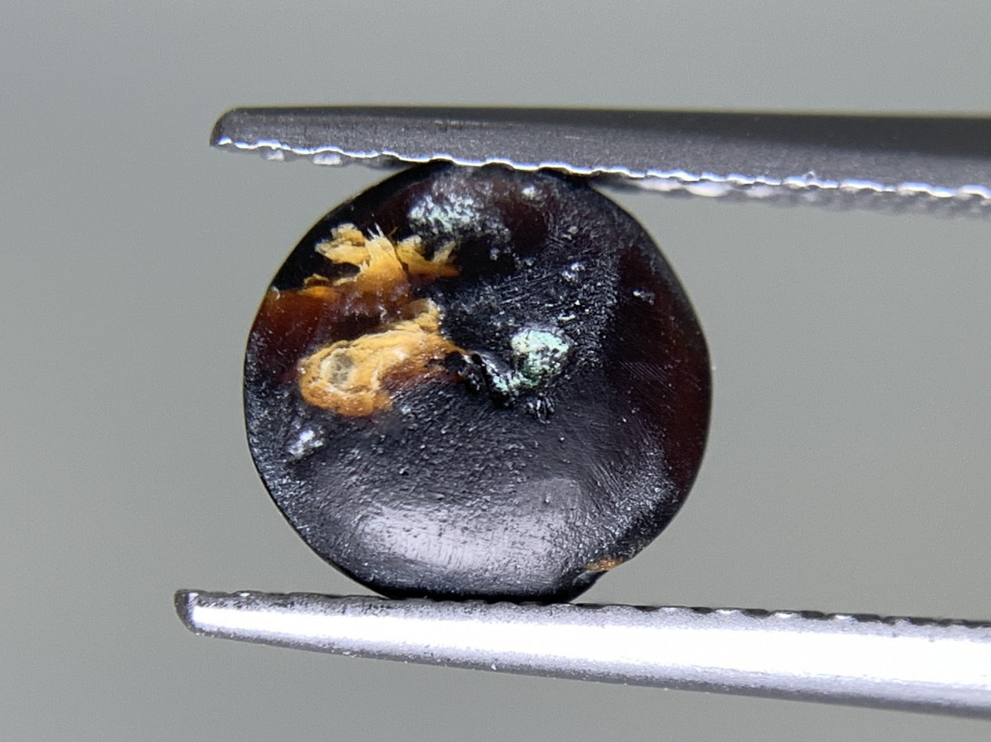 ブラックオパール (黒色化) 天然 0.764ct 宝石ソーティング付き 7.1㎜×7.0㎜×2.9㎜ ラッピング無料 ルース（ 裸石 ） 4885Y