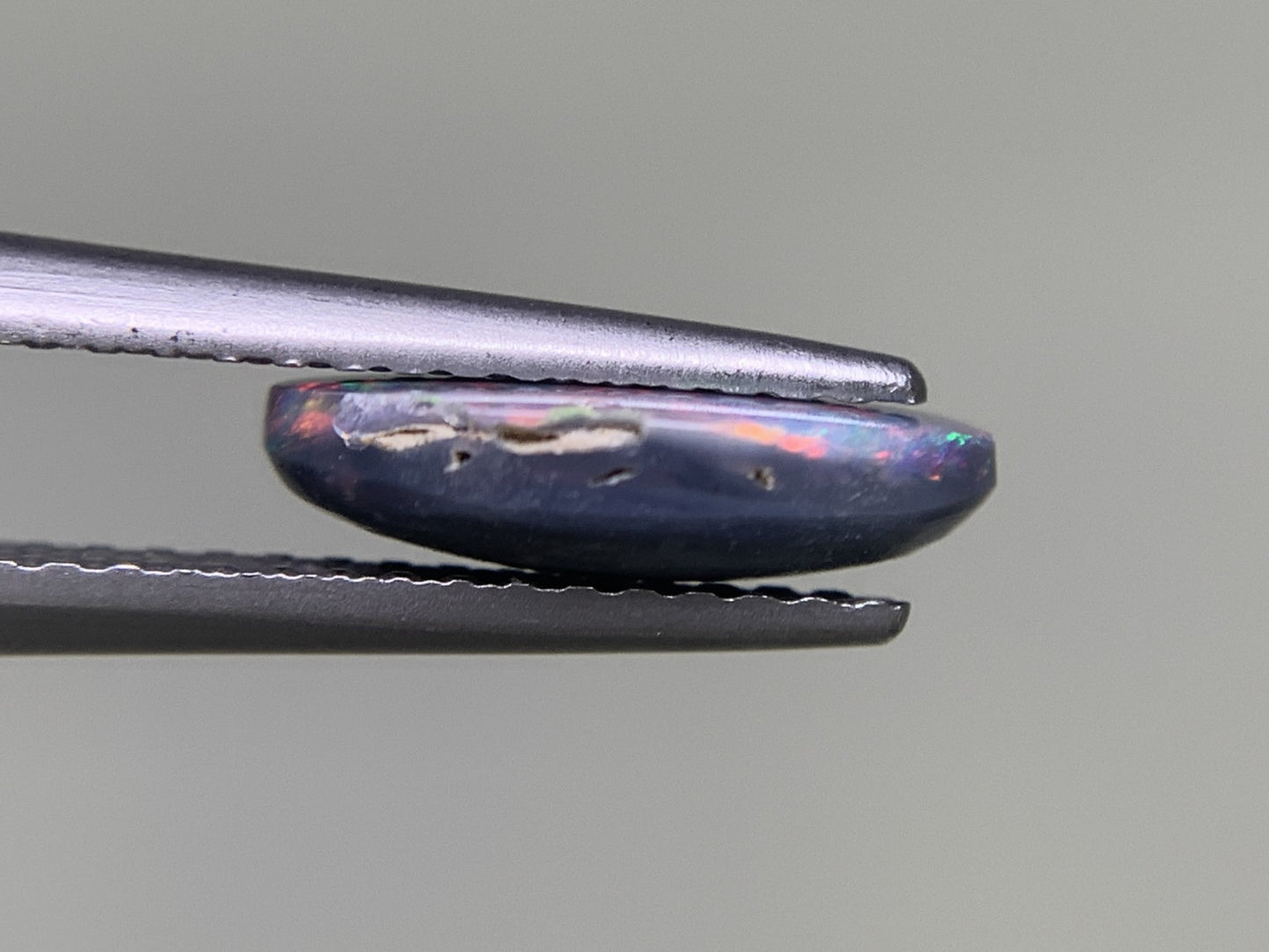 ブラックオパール 1.255ct 宝石ソーティング付き  10.6㎜×6.4㎜×2.7㎜  ルース（ 裸石 ） 3571Y