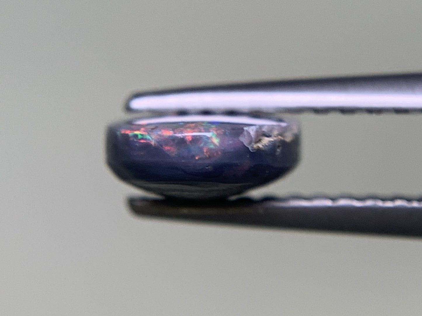 ブラックオパール 1.255ct 宝石ソーティング付き  10.6㎜×6.4㎜×2.7㎜  ルース（ 裸石 ） 3571Y