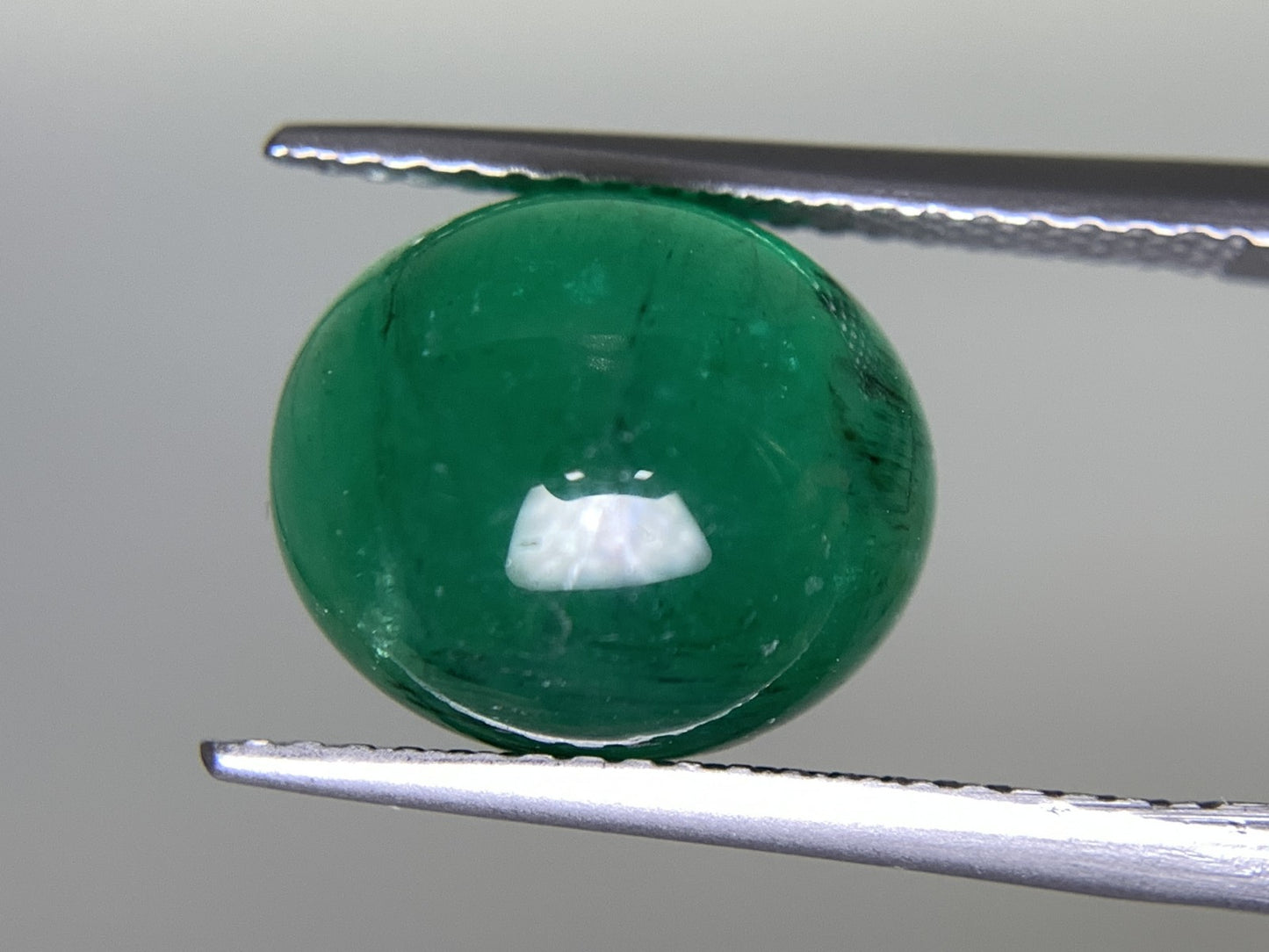 エメラルド 天然 5.991ct 中央宝石ソーティング付き 11.6㎜×9.9㎜×7.5㎜ 天然 ルース（ 裸石 ） 5031Y
