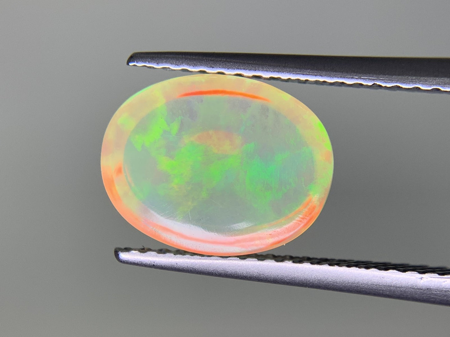 オパール 2.485ct 宝石ソーティング付き  10.9㎜×8.4㎜×4.9㎜  ルース（ 裸石 ） 3499Y