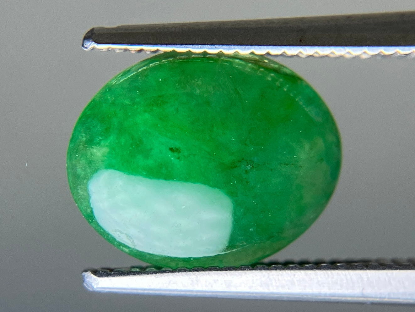 ひすい（ヒスイ 翡翠） 天然 2.377ct 宝石ソーティング付き 10.7㎜×8.6㎜×2.7㎜ ルース（ 裸石 ） 7178YY