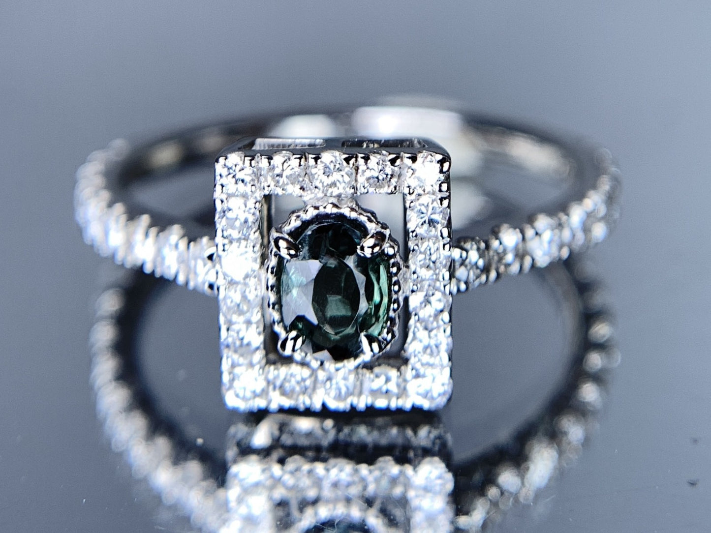 アレキサンドライト 0.24ct ブラジル産 Brazil GIA鑑別書 D0.45ct PT900 2.87g 指輪 (JP10号) サイズ直し承ります。 5750Y