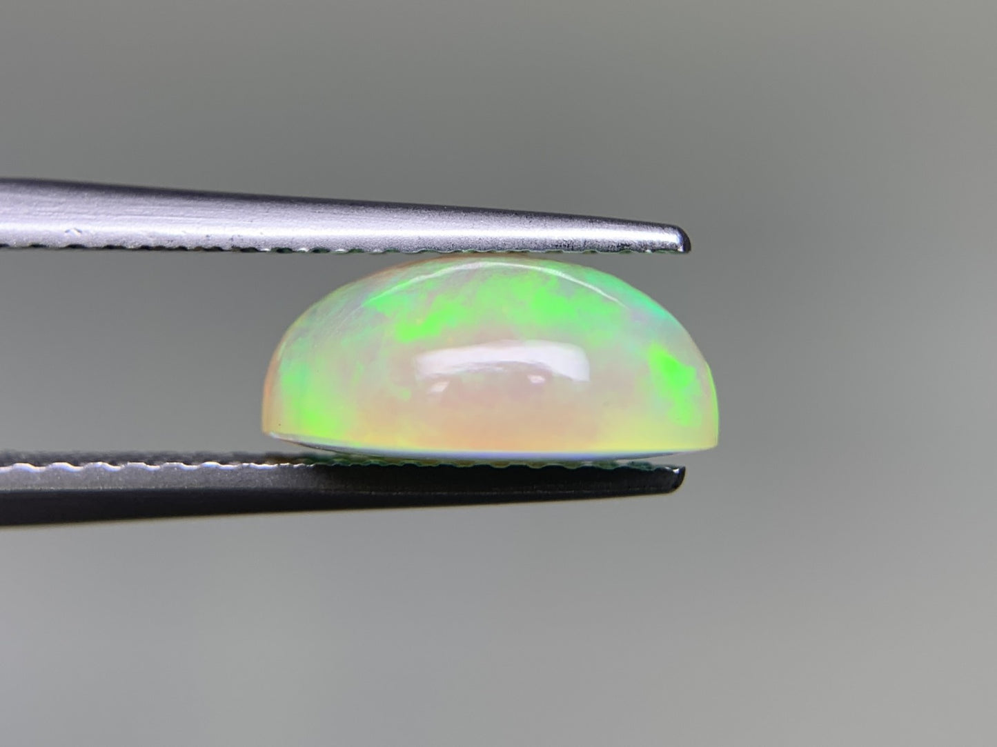 オパール 2.485ct 宝石ソーティング付き  10.9㎜×8.4㎜×4.9㎜  ルース（ 裸石 ） 3499Y