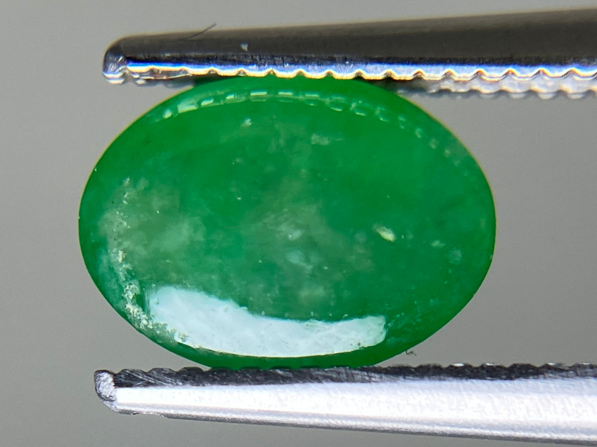ひすい（ヒスイ 翡翠） 天然 1.502ct 宝石ソーティング付き 8.5㎜×6.3㎜×3.1㎜ ルース（ 裸石 ） 7174YY