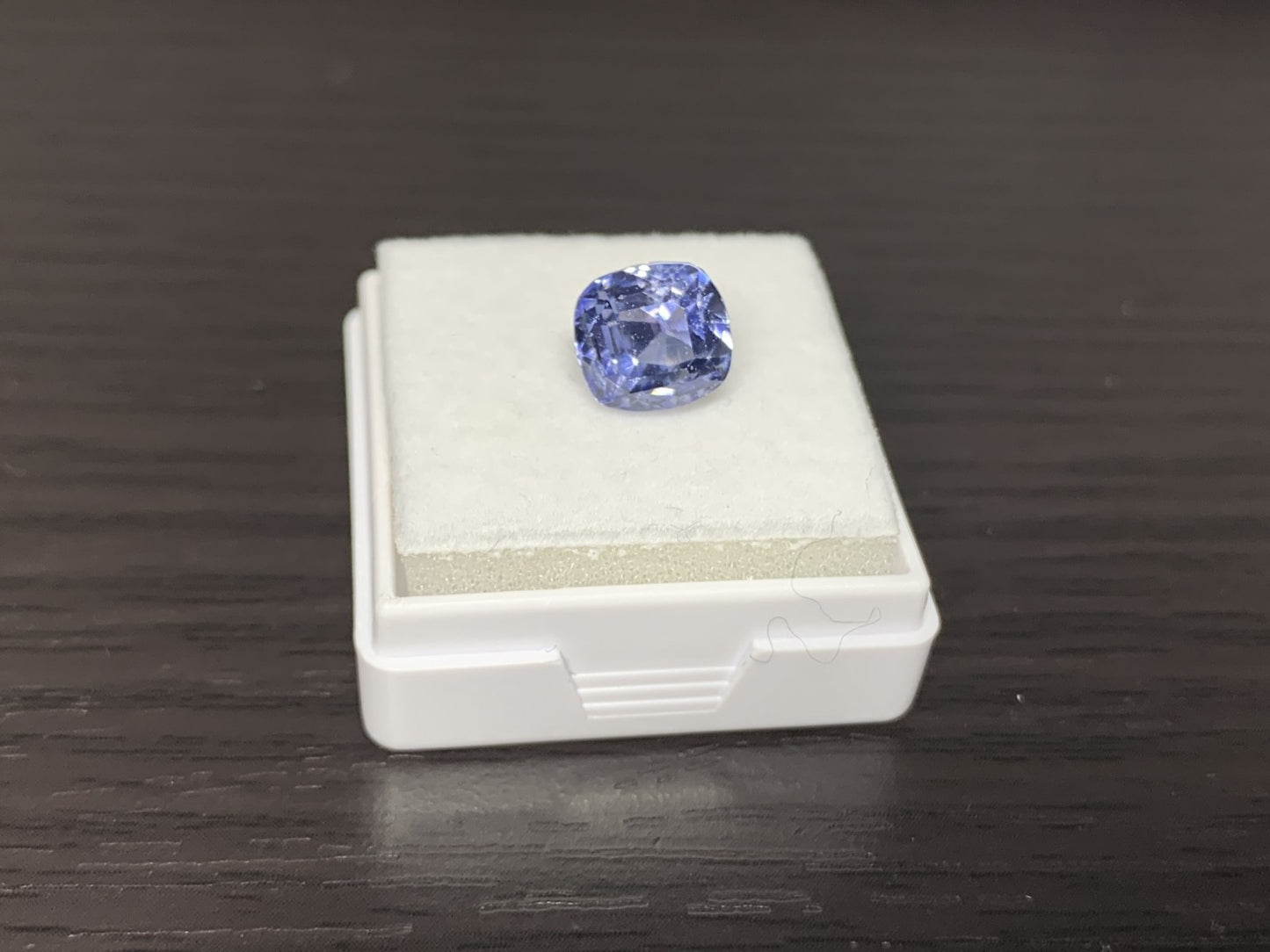 サファイア  4.48ct  GIA宝石鑑別書付き  Sri Lanka  No heat  8.06㎜×7.55㎜×7.40㎜  ルース（ 裸石 ）   1775Y