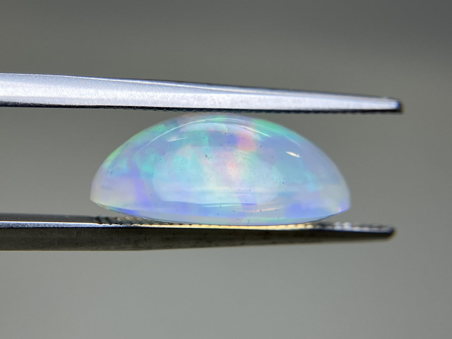 オパール 4.452ct  宝石ソーティング付き  15.5㎜×10.5㎜×6.3㎜  ルース（ 裸石 ） 4313YY