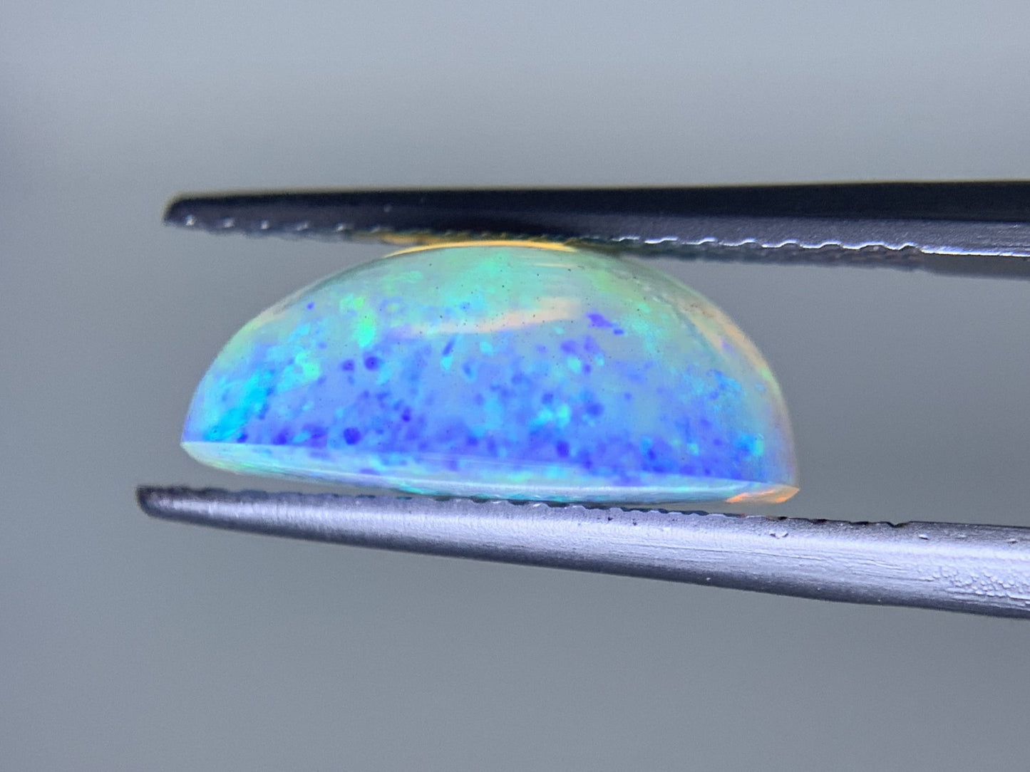 オパール 3.490ct  宝石ソーティング付き  13.3㎜×9.7㎜×5.5㎜  ルース（ 裸石 ） 4311Y