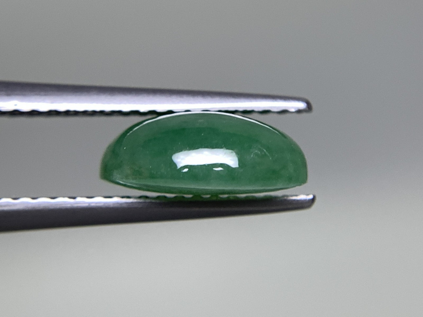 ひすい（ヒスイ 翡翠） 天然 3.012ct 宝石ソーティング付き 10.0㎜×8.0㎜×4.0㎜ ルース（ 裸石 ） 4965Y