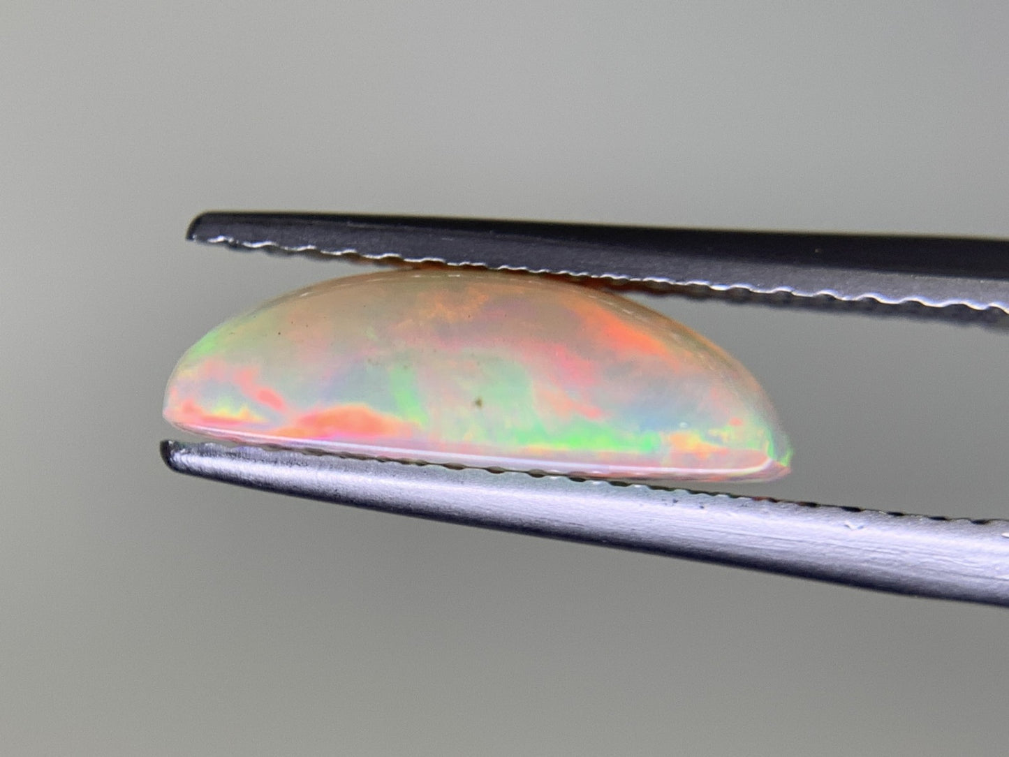 オパール 2.100ct 宝石ソーティング付き  12.8㎜×7.7㎜×4.1㎜  ルース（ 裸石 ） 3619Y