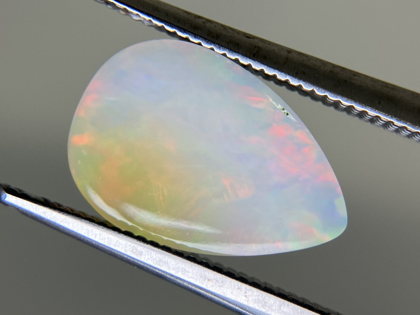 オパール 2.806ct 宝石ソーティング付き 12.7㎜×8.6㎜×4.7㎜ ルース（ 裸石 ） 4295YY