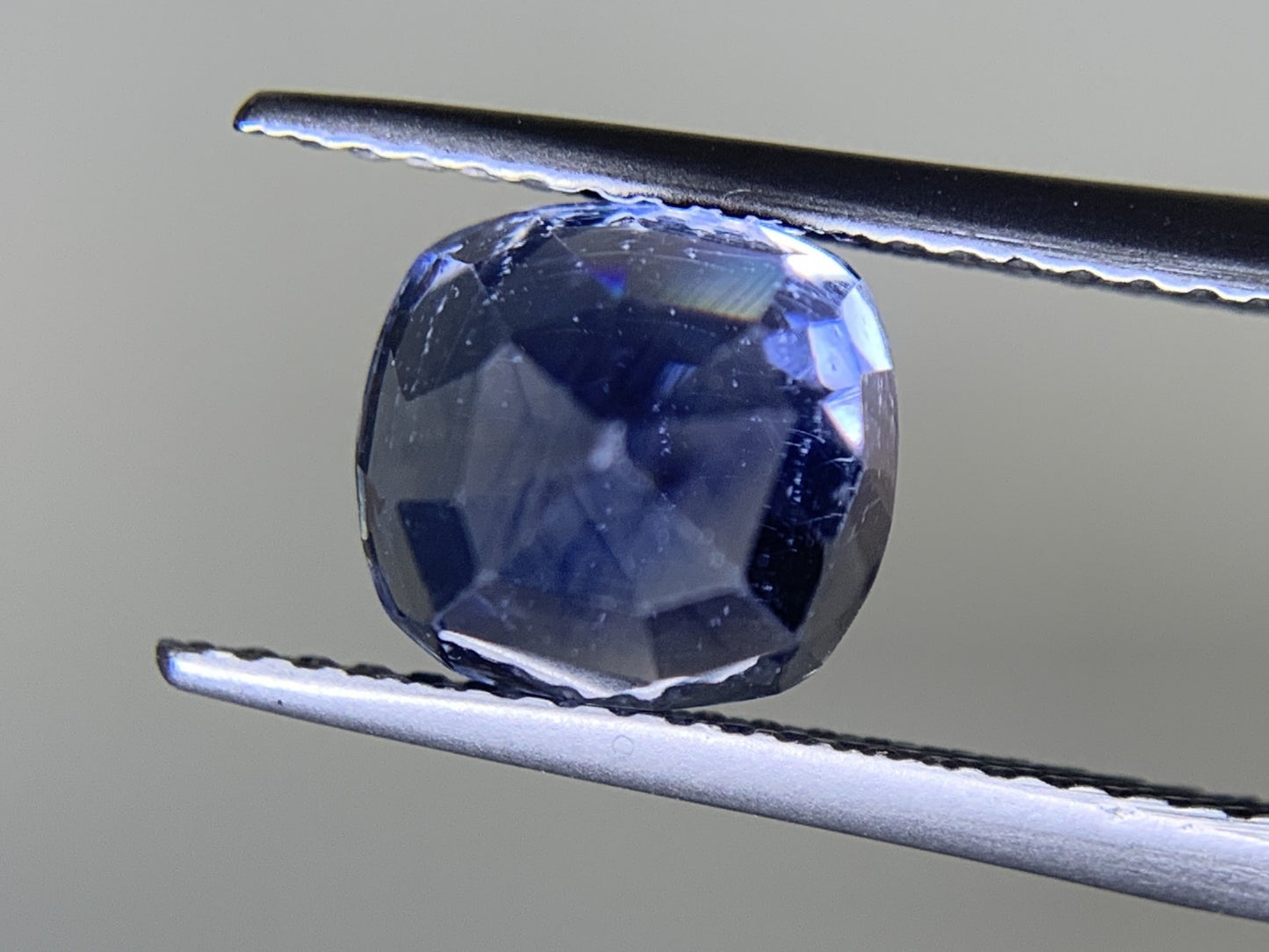 サファイア  4.48ct  GIA宝石鑑別書付き  Sri Lanka  No heat  8.06㎜×7.55㎜×7.40㎜  ルース（ 裸石 ）   1775Y